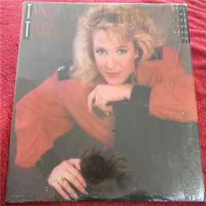 Download Tanya Tucker - Love Me Like You Used To