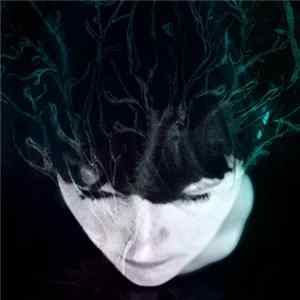 Download Hanne Kolstø - While We Still Have Light