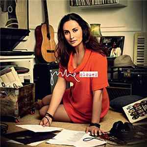 Download Julie - Closer