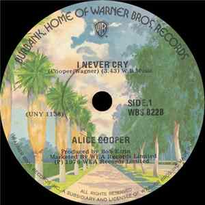 Download Alice Cooper - I Never Cry