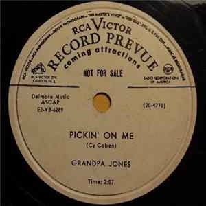 Download Grandpa Jones - I'm No Communist / Pickin On Me