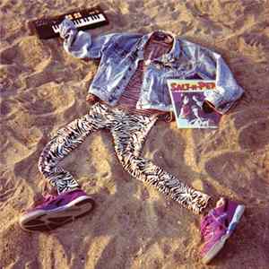 Download Diamond Rings - Show Me Your Stuff