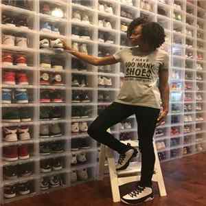 Download Ryan Seacrest, Allyson Felix - On Air With Ryan Seacrest: Allyson Felix, Aug 09, 2012