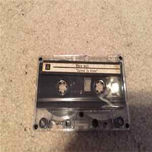 Download Vince Neil - Carved In Stone