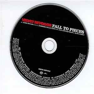 Download Velvet Revolver - Fall To Pieces
