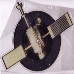 Download Hooters - Satellite
