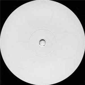 Download DJ Gozzy - Fly By Night